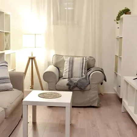 Chic Flat With Central Location Apartment *